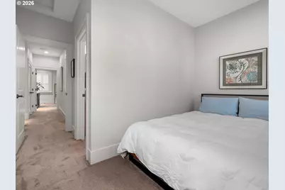 653 SW Foresta Ter, Portland, OR 97225 - Photo 19