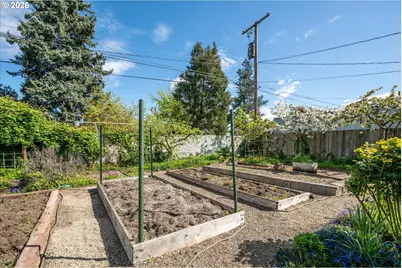 196 Hayden Bridge Way, Springfield, OR 97477 - Photo 35