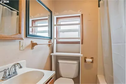 136 SW 3rd Ave, Castle Rock, WA 98611 - Photo 37