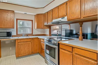 136 SW 3rd Ave, Castle Rock, WA 98611 - Photo 35
