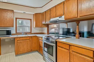 136 SW 3rd Ave, Castle Rock, WA 98611 - Photo 35