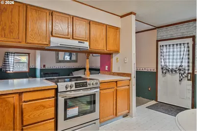 136 SW 3rd Ave, Castle Rock, WA 98611 - Photo 41