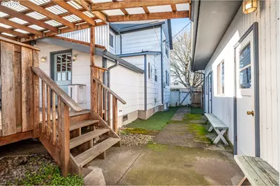136 SW 3rd Ave, Castle Rock, WA 98611 - Photo 25