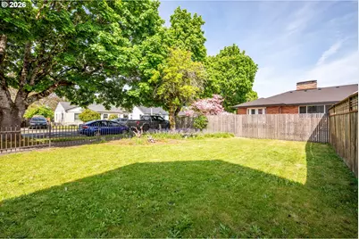 136 SW 3rd Ave, Castle Rock, WA 98611 - Photo 5