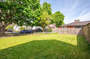 136 SW 3rd Ave, Castle Rock, WA 98611 - Photo 5