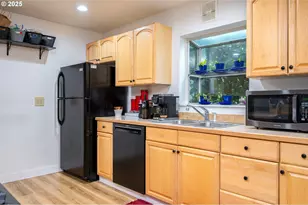 2837 SE 90th Pl, Portland, OR 97266 - Photo 13