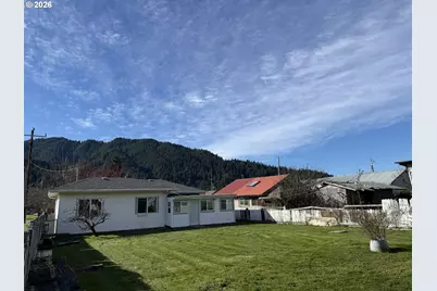 410 3rd Ave, Powers, OR 97466 - Photo 3