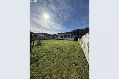 410 3rd Ave, Powers, OR 97466 - Photo 31