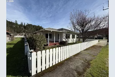 410 3rd Ave, Powers, OR 97466 - Photo 3