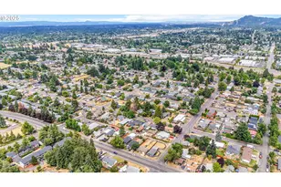 428 W Centennial Blvd, Springfield, OR 97477 - Photo 37