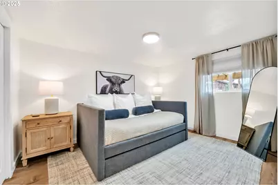 428 W Centennial Blvd, Springfield, OR 97477 - Photo 17