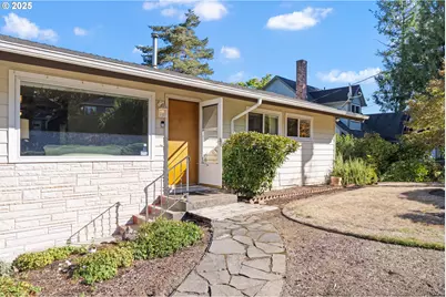 3027 SW Illinois St, Portland, OR 97239 - Photo 5