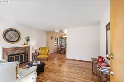 3027 SW Illinois St, Portland, OR 97239 - Photo 9