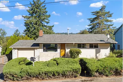 3027 SW Illinois St, Portland, OR 97239 - Photo 1