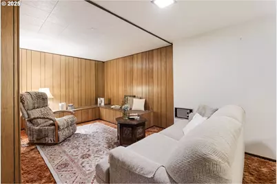 3027 SW Illinois St, Portland, OR 97239 - Photo 25