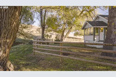 46310 Cook Rd, Baker City, OR 97814 - Photo 9