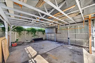 246 E Main St, Coquille, OR 97423 - Photo 45