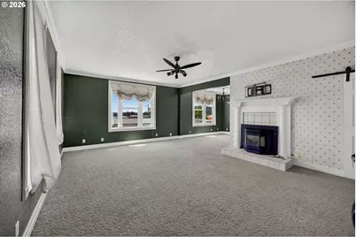 246 E Main St, Coquille, OR 97423 - Photo 15