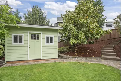 447 NW Mt Mazama St, McMinnville, OR 97128 - Photo 43