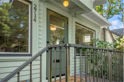 2714 NE Everett St, Portland, OR 97232 - Photo 3