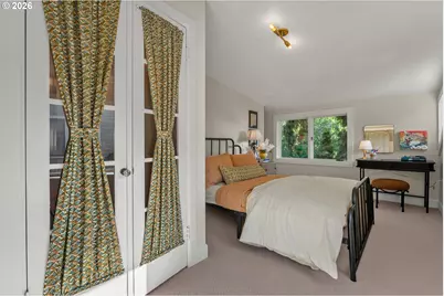 2714 NE Everett St, Portland, OR 97232 - Photo 37