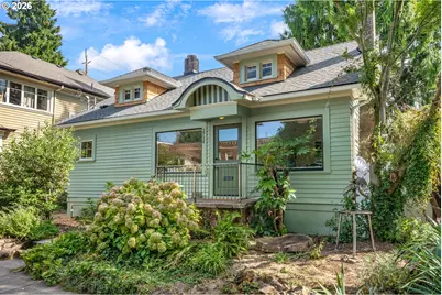 2714 NE Everett St, Portland, OR 97232 - Photo 1