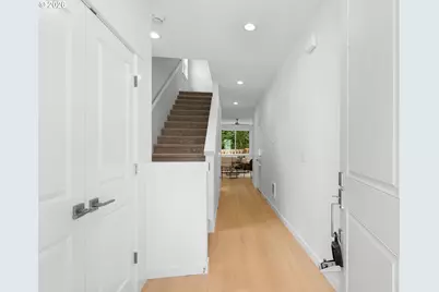 2260 NE 207th Pl, Fairview, OR 97024 - Photo 3