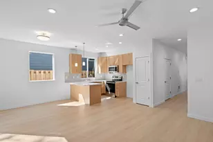 2260 NE 207th Pl, Fairview, OR 97024 - Photo 5