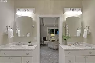 8725 SW White Pine Ln, Portland, OR 97225 - Photo 21