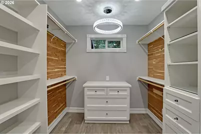 8725 SW White Pine Ln, Portland, OR 97225 - Photo 23