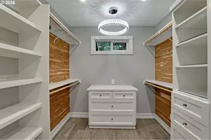 8725 SW White Pine Ln, Portland, OR 97225 - Photo 23