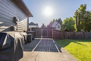 2445 NW 29th Ave, Camas, WA 98607 - Photo 27