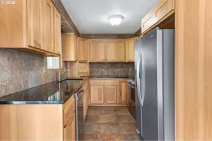 1310 W Quinalt St, Springfield, OR 97477 - Photo 13