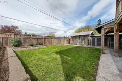 1310 W Quinalt St, Springfield, OR 97477 - Photo 47