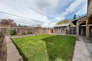 1310 W Quinalt St, Springfield, OR 97477 - Photo 47