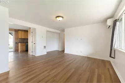 1310 W Quinalt St, Springfield, OR 97477 - Photo 7