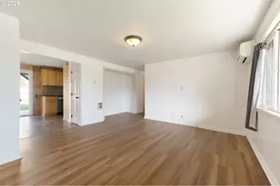 1310 W Quinalt St, Springfield, OR 97477 - Photo 7