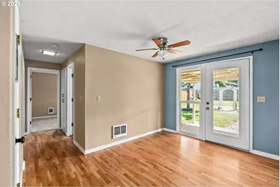 1128 S 11th St, Cottage Grove, OR 97424 - Photo 7