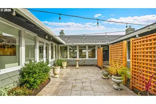 17920 Meadowlark Ln, Lake Oswego, OR 97034 - Photo 3