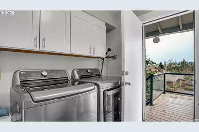 17920 Meadowlark Ln, Lake Oswego, OR 97034 - Photo 41