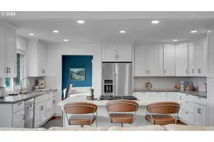 17920 Meadowlark Ln, Lake Oswego, OR 97034 - Photo 19