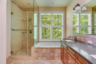 4798 Auburn Ln, Lake Oswego, OR 97035 - Photo 29