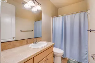 4798 Auburn Ln, Lake Oswego, OR 97035 - Photo 33