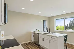 2617 E McLoughlin Blvd, Vancouver, WA 98661 - Photo 9