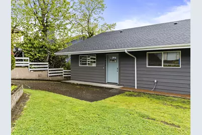 2617 E McLoughlin Blvd, Vancouver, WA 98661 - Photo 3