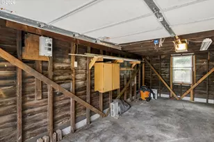 4914 Northeast Pacific Street, Portland, OR 97213 - Photo 41