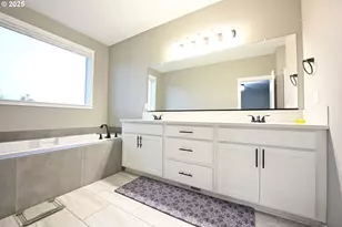 2332 Veneta Ave S, Salem, OR 97306 - Photo 25