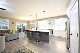 2332 Veneta Ave S, Salem, OR 97306 - Photo 11