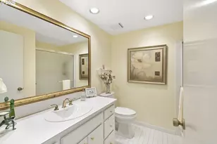 11340 SW Viewmount Ct, Tigard, OR 97223 - Photo 35