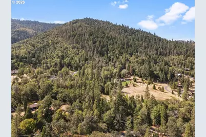 897 Savage Creek Rd, Grants Pass, OR 97527 - Photo 23